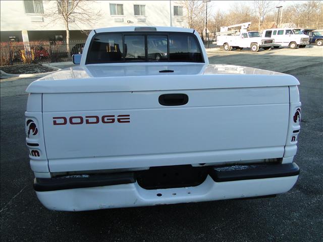 Dodge Ram Pickup 1997 photo 3