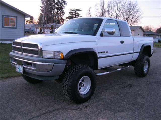 Dodge Ram Pickup 1997 photo 1