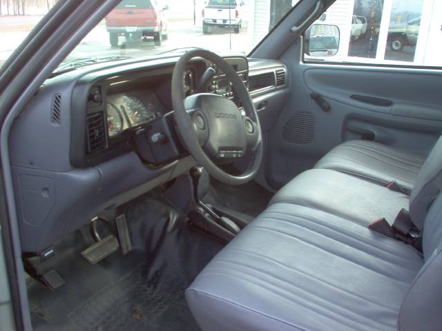 Dodge Ram Pickup 1997 photo 2