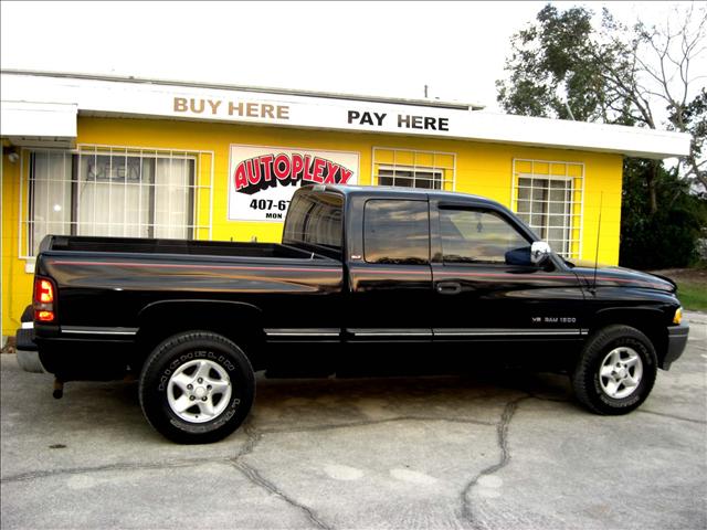 Dodge Ram Pickup 1997 photo 1