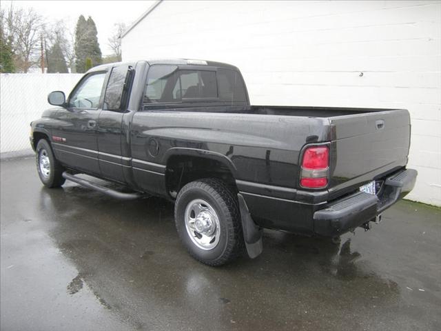 Dodge Ram Pickup 1998 photo 2