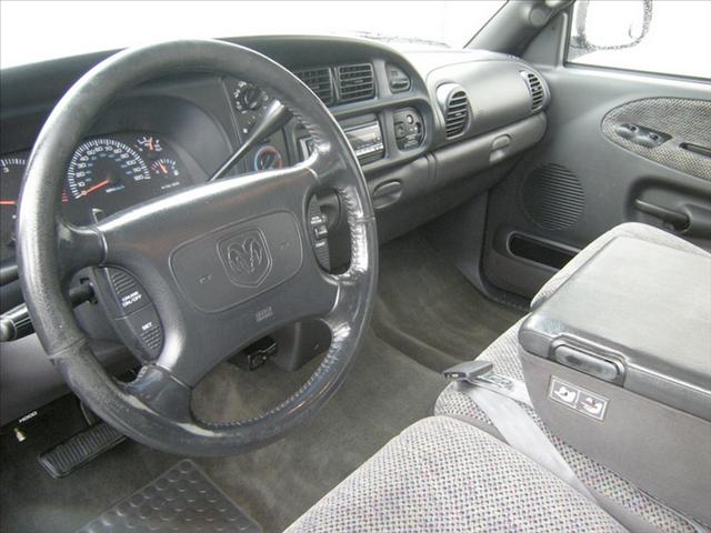 Dodge Ram Pickup 1998 photo 3