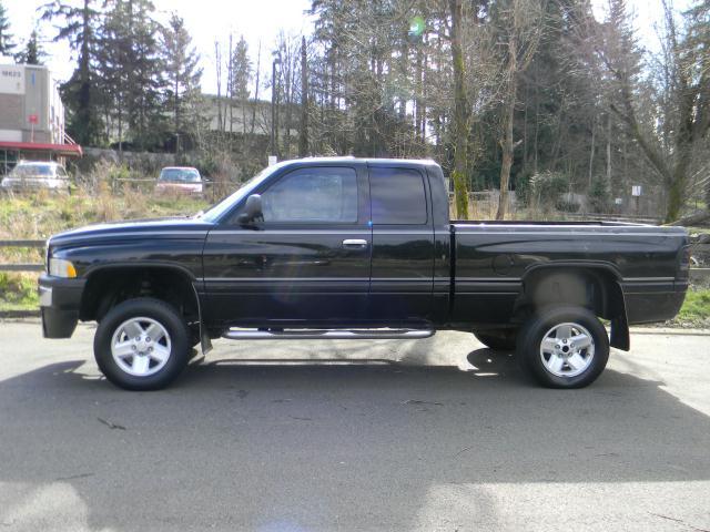Dodge Ram Pickup 1998 photo 1