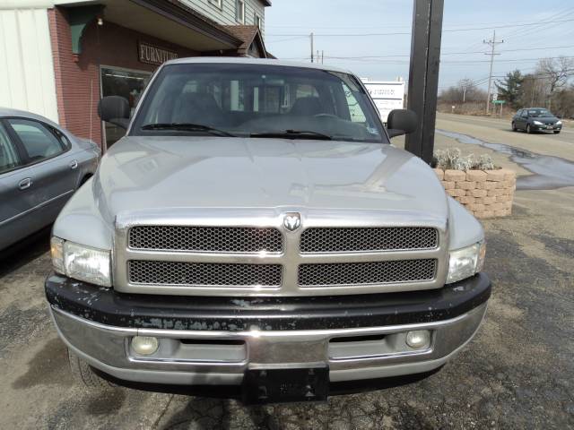Dodge Ram Pickup 1998 photo 4