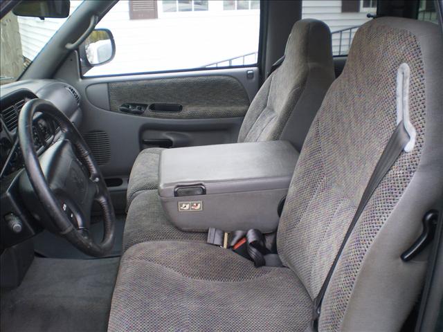 Dodge Ram Pickup 1998 photo 4