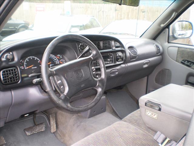 Dodge Ram Pickup 1998 photo 5