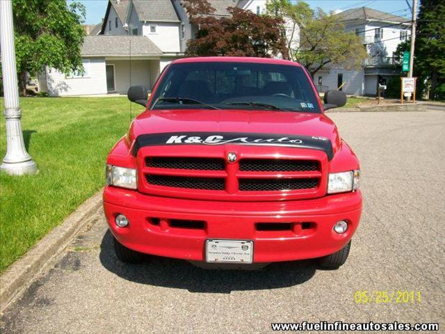Dodge Ram Pickup 1999 photo 2
