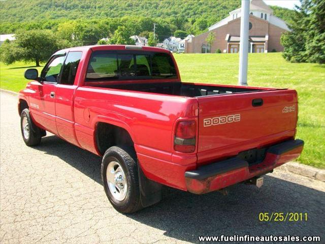Dodge Ram Pickup 1999 photo 3