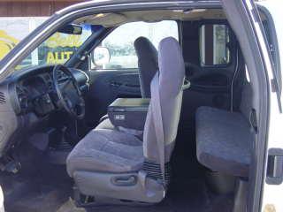 Dodge Ram Pickup 2000 photo 4