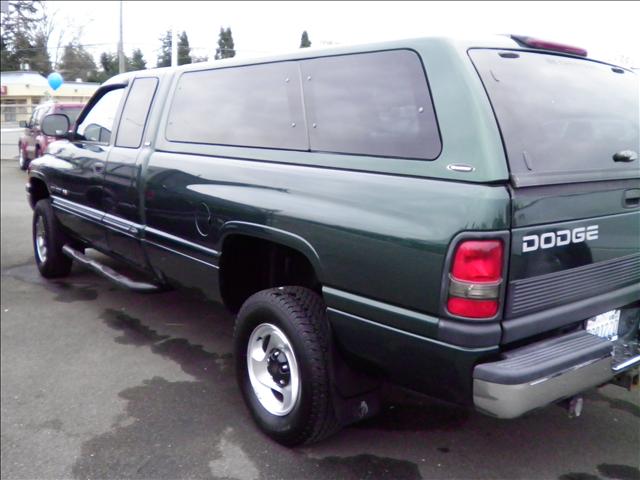 Dodge Ram Pickup 2000 photo 4