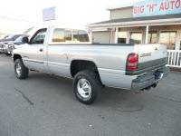 Dodge Ram Pickup 2000 photo 1
