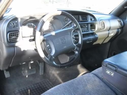 Dodge Ram Pickup 2000 photo 5