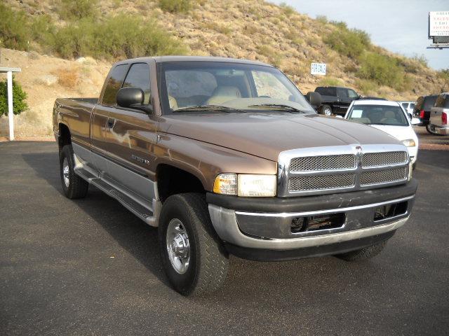 Dodge Ram Pickup S Auto Extended Cab Pickup