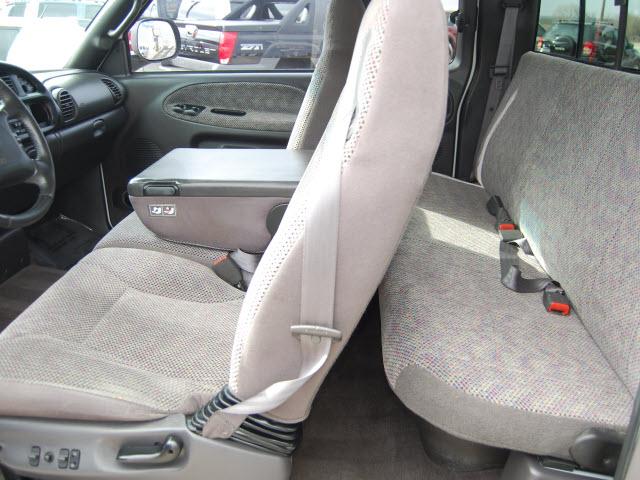 Dodge Ram Pickup SLT Pickup