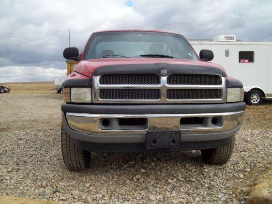 Dodge Ram Pickup 2000 photo 1