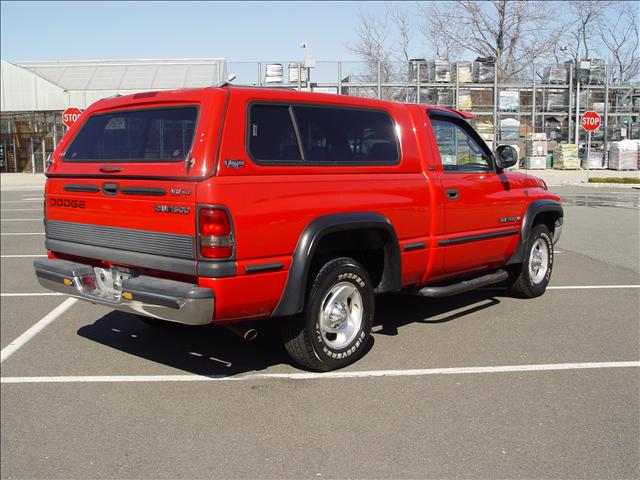 Dodge Ram Pickup 2000 photo 4