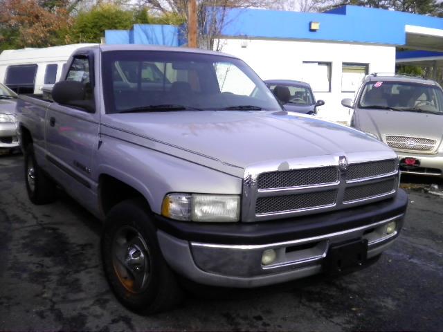 Dodge Ram Pickup 2001 photo 4