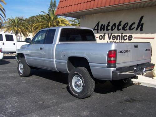 Dodge Ram Pickup 2001 photo 4