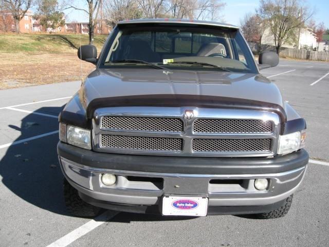 Dodge Ram Pickup 2001 photo 1