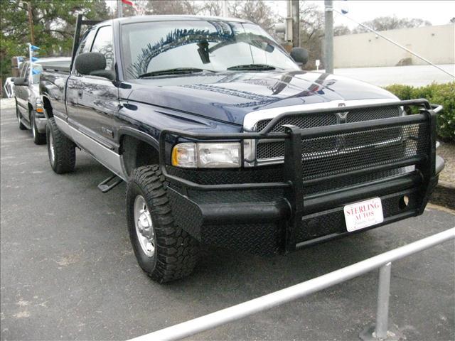 Dodge Ram Pickup 2001 photo 1