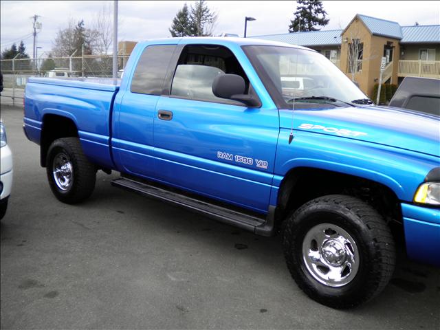 Dodge Ram Pickup 2001 photo 3