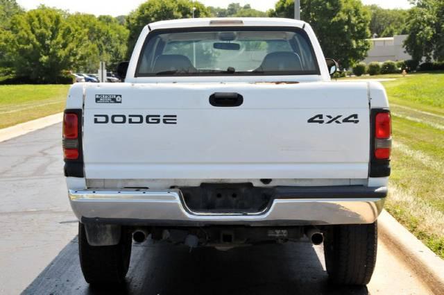 Dodge Ram Pickup 2001 photo 5
