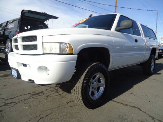 Dodge Ram Pickup 2001 photo 5