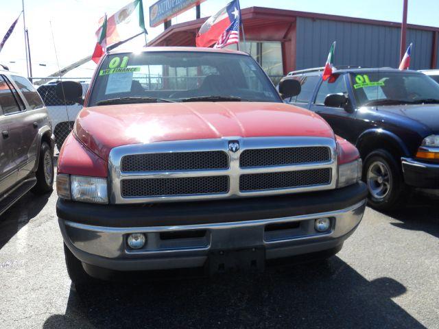 Dodge Ram Pickup 2001 photo 1