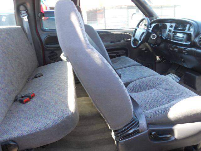 Dodge Ram Pickup 2001 photo 3