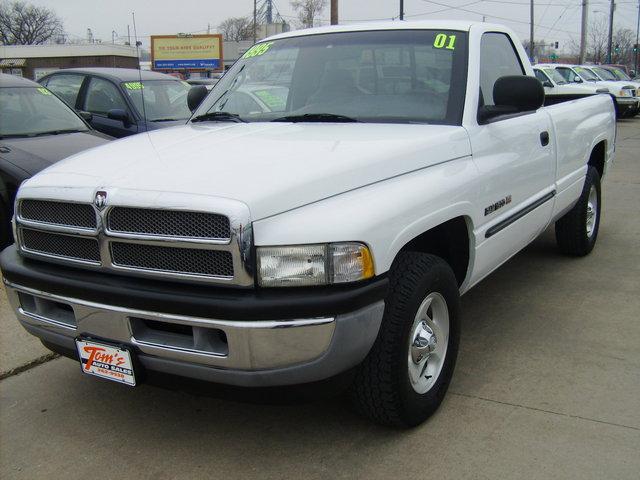 Dodge Ram Pickup Reg Cab 135 WB HD 4WD Pickup