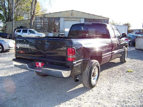 Dodge Ram Pickup 2001 photo 3