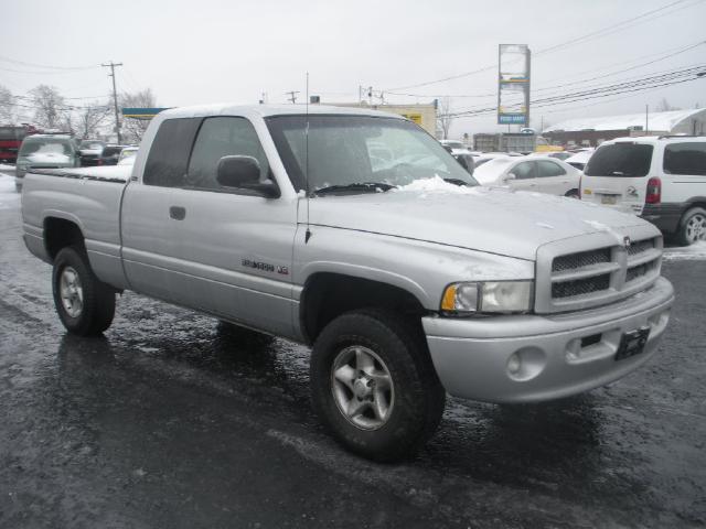 Dodge Ram Pickup 1500 LT 4WD Unspecified
