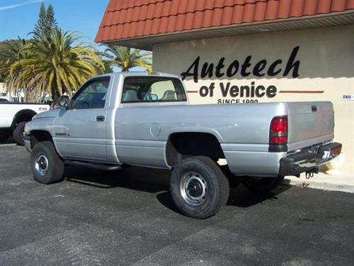 Dodge Ram Pickup 2001 photo 5