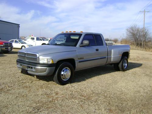 Dodge Ram Pickup 2001 photo 1