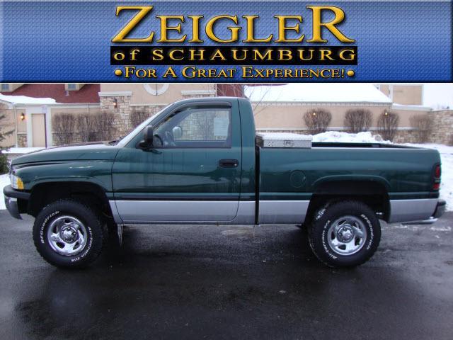 Dodge Ram Pickup Reg Cab 135 WB HD 4WD Pickup