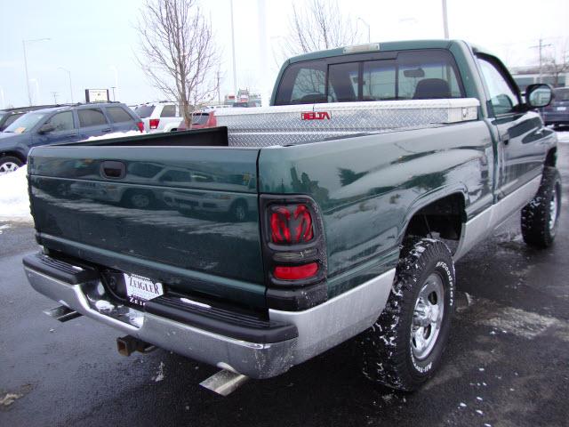 Dodge Ram Pickup 2001 photo 4