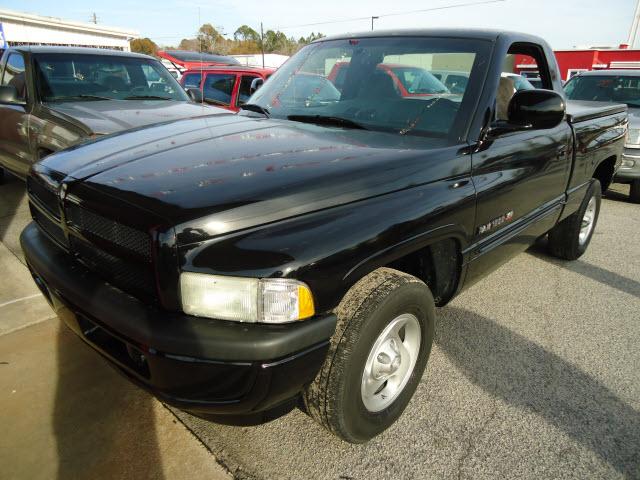 Dodge Ram Pickup SLT Pickup