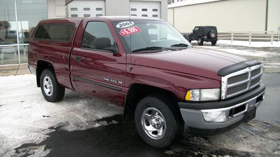 Dodge Ram Pickup 2001 photo 1