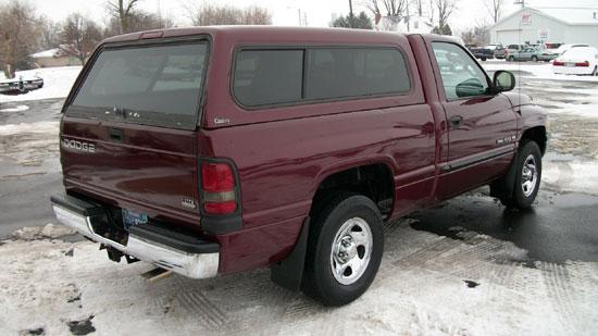 Dodge Ram Pickup 2001 photo 2