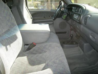 Dodge Ram Pickup 2001 photo 4