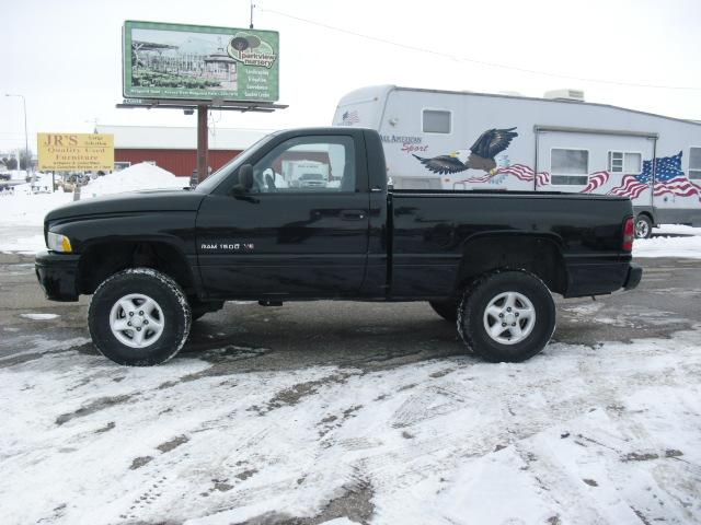 Dodge Ram Pickup 2001 photo 4