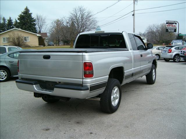 Dodge Ram Pickup 2001 photo 5