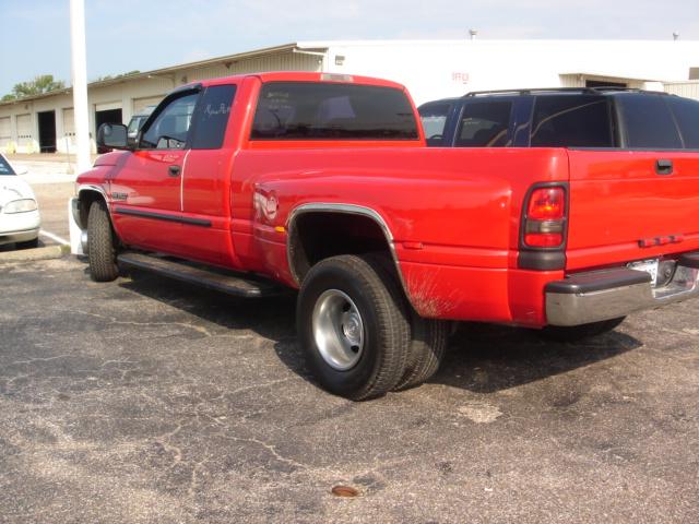 Dodge Ram Pickup 2001 photo 1