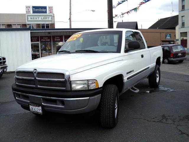 Dodge Ram Pickup 2001 photo 4