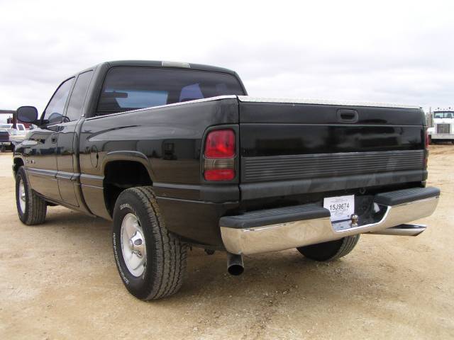 Dodge Ram Pickup 2001 photo 1
