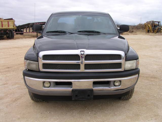 Dodge Ram Pickup 2001 photo 3
