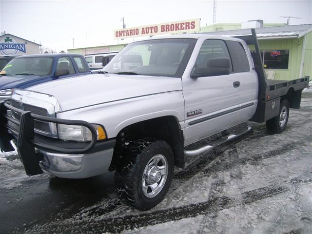 Dodge Ram Pickup Crew Cab 4WD Pickup