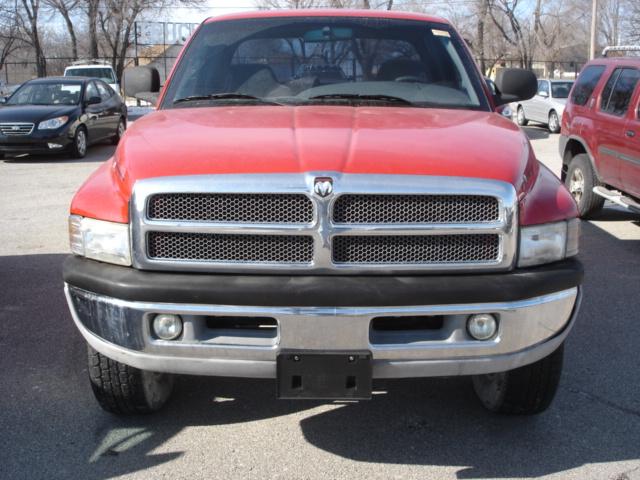 Dodge Ram Pickup 2001 photo 3