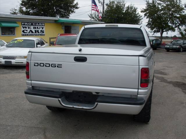 Dodge Ram Pickup 2001 photo 3