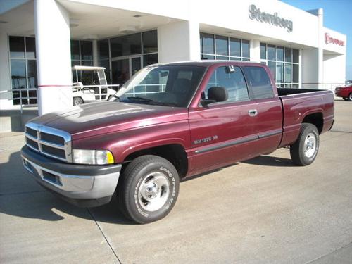 Dodge Ram Pickup 2001 photo 3